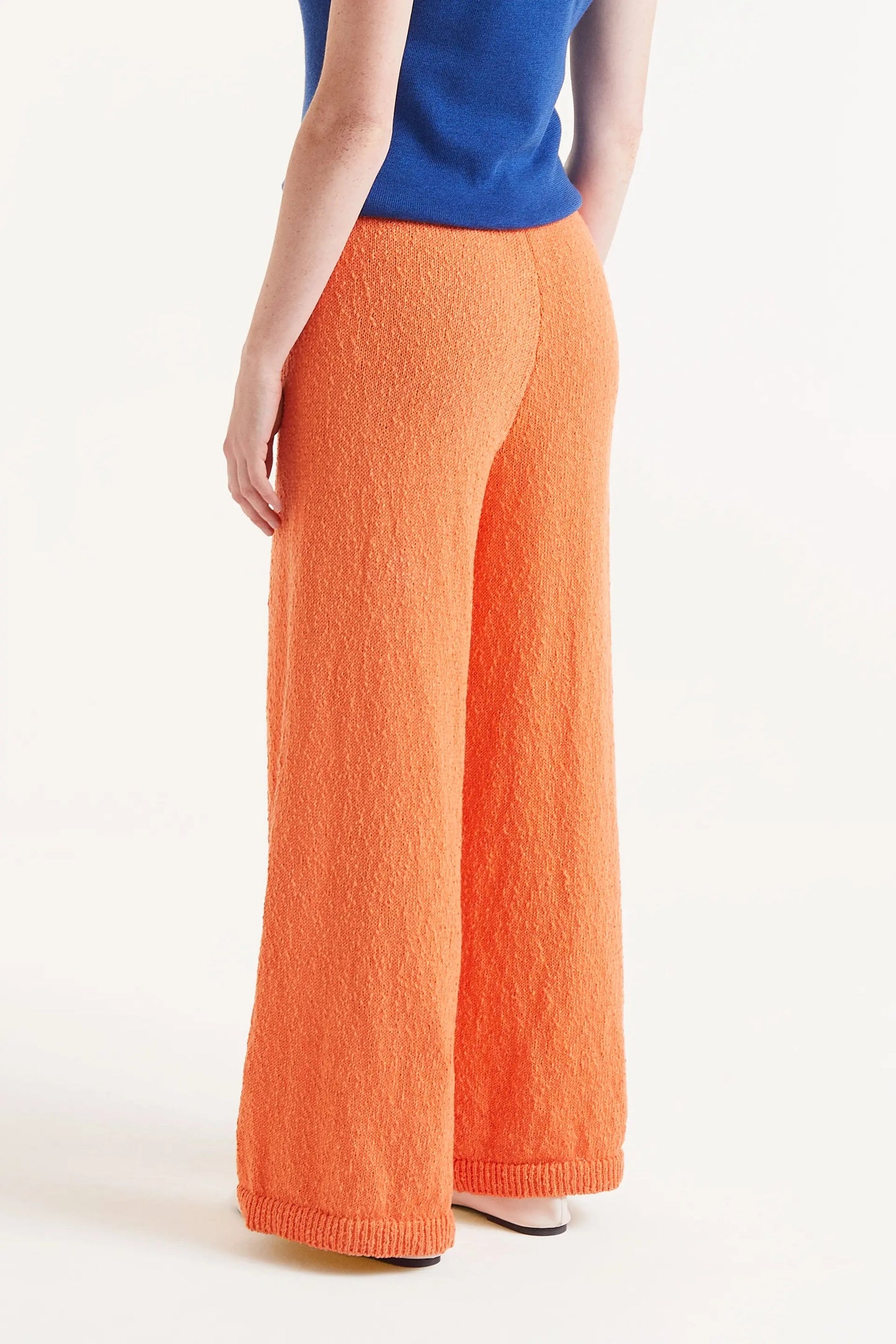 Pantaloni lunghi dritti in maglia arancione