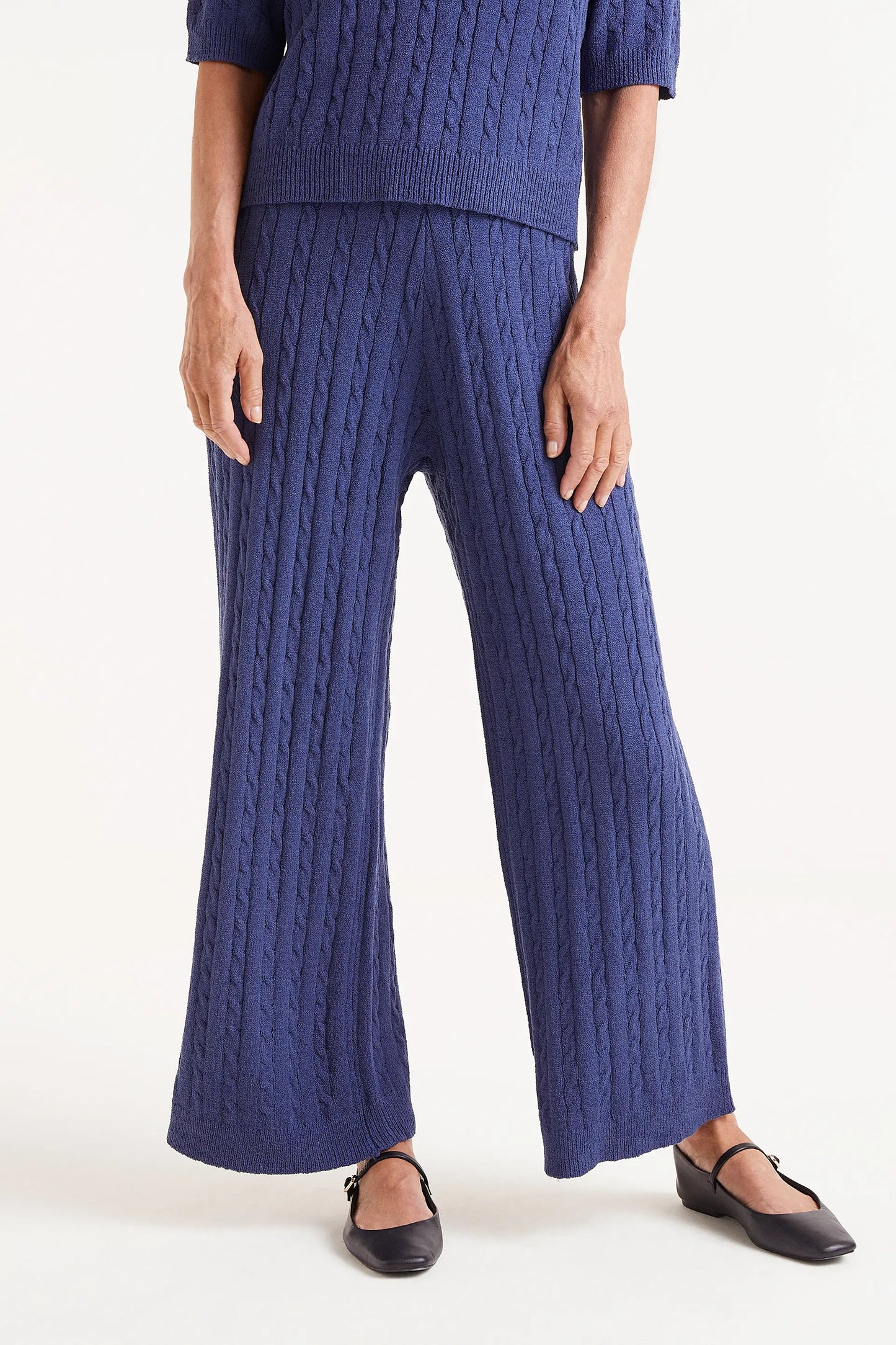 Pantaloni dritti in maglia blu