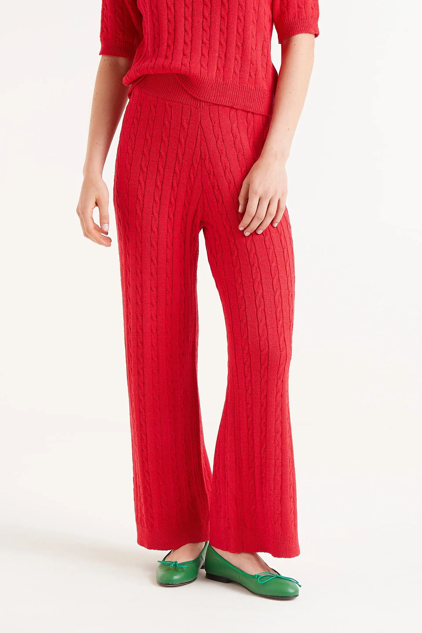 Pantaloni dritti in maglia rossa