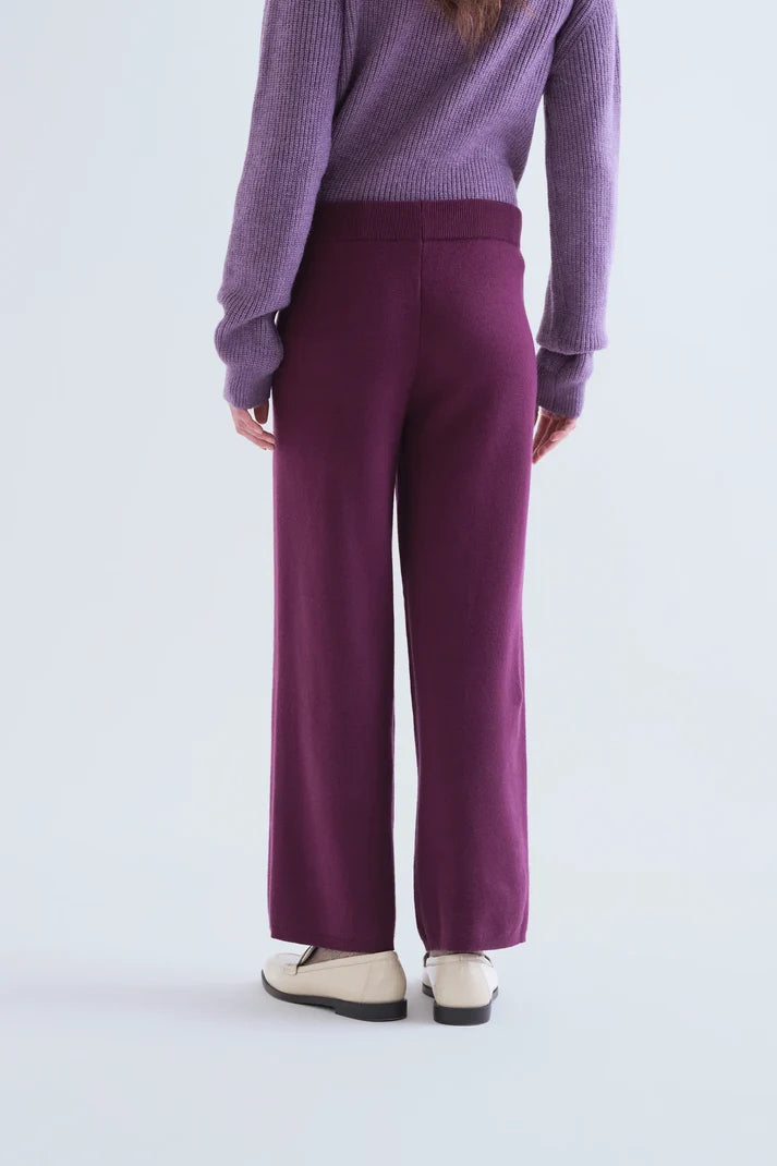 Pantaloni basici in maglia melanzana
