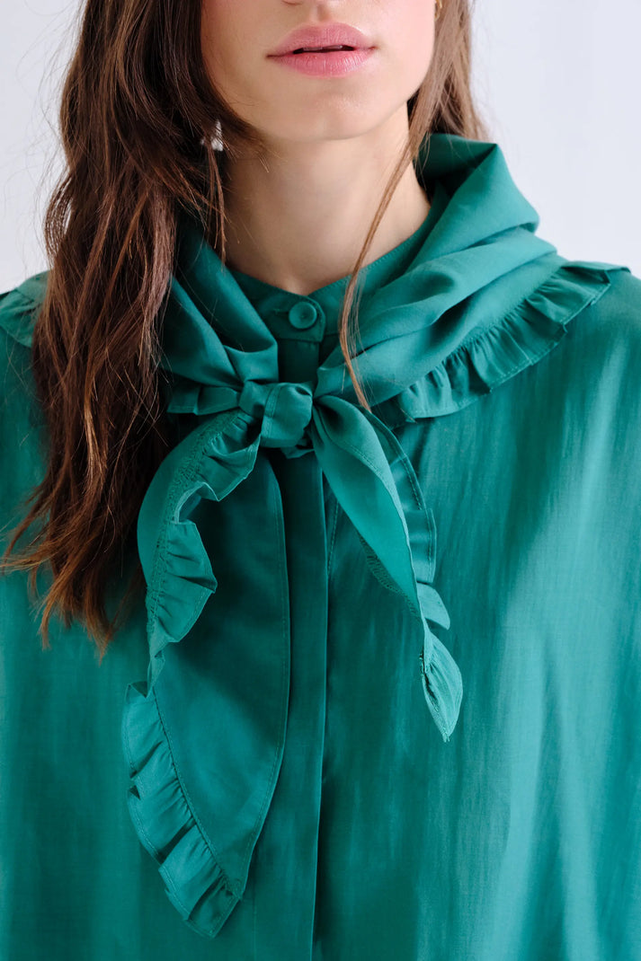 Camicia con fazzoletto verde