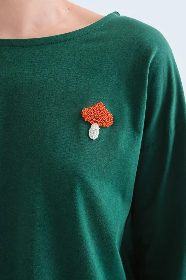 T-shirt 100% cotone verde con toppa di funghi