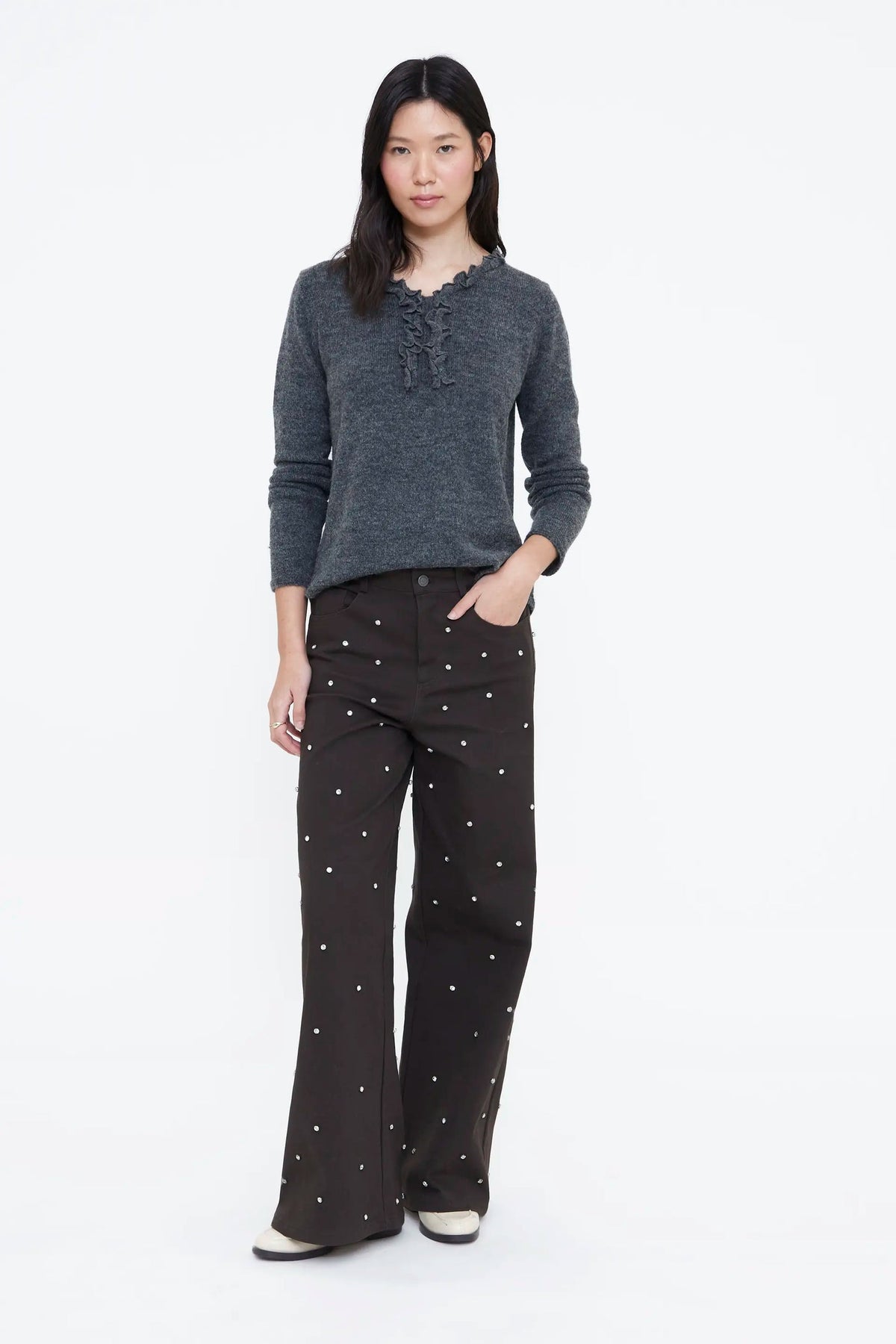 Maglia grigia con mini volant