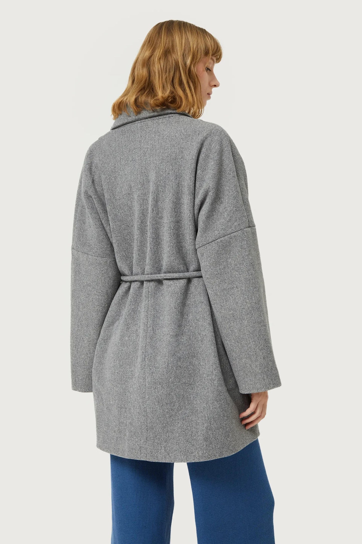 CAPPOTTO CORTO GRIGIO CON CINTURA