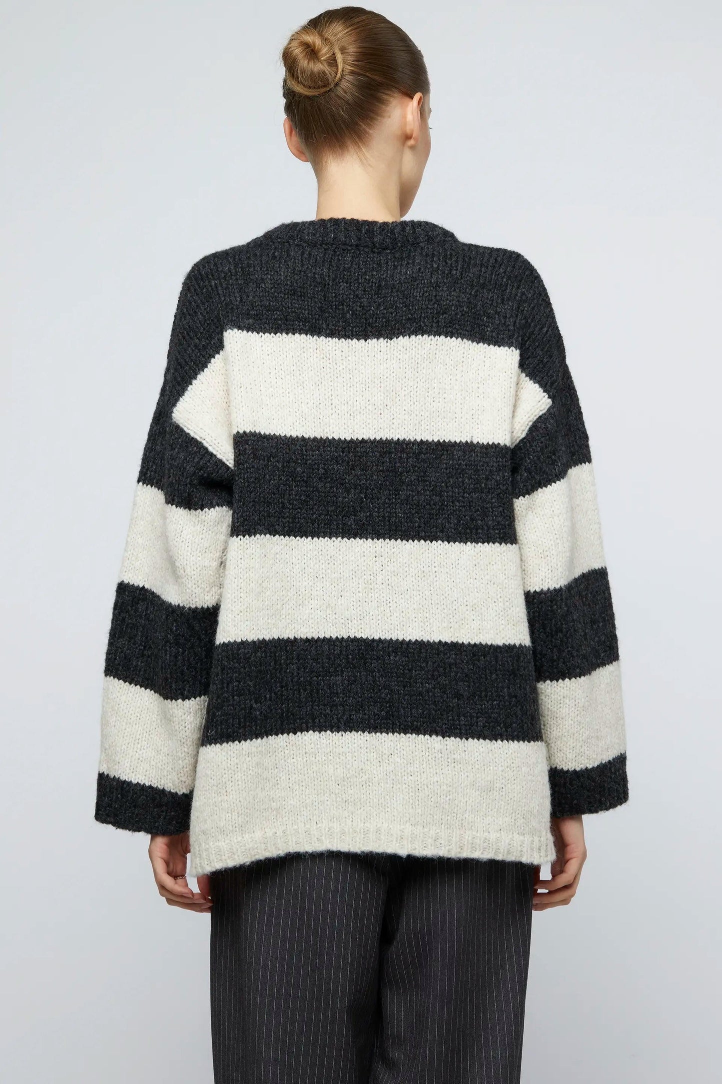 MAGLIONE A RIGHE BIANCHE E NERE