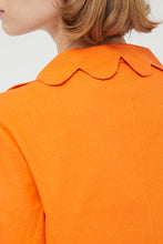 Carica l&#39;immagine nel visualizzatore di Gallery, Blazer arancione
