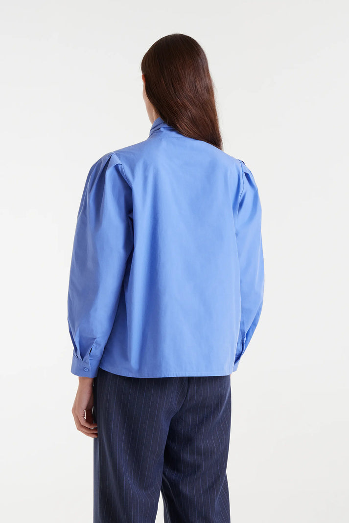 Camicia 100% cotone allacciatura blu