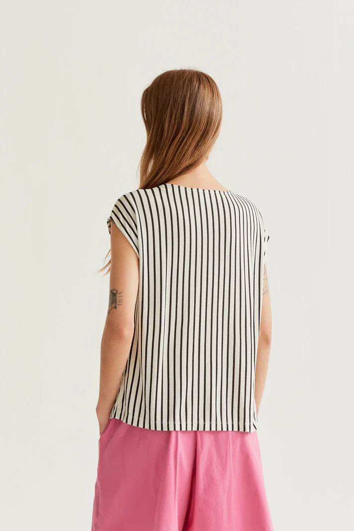 T-shirt con stampa a righe nere