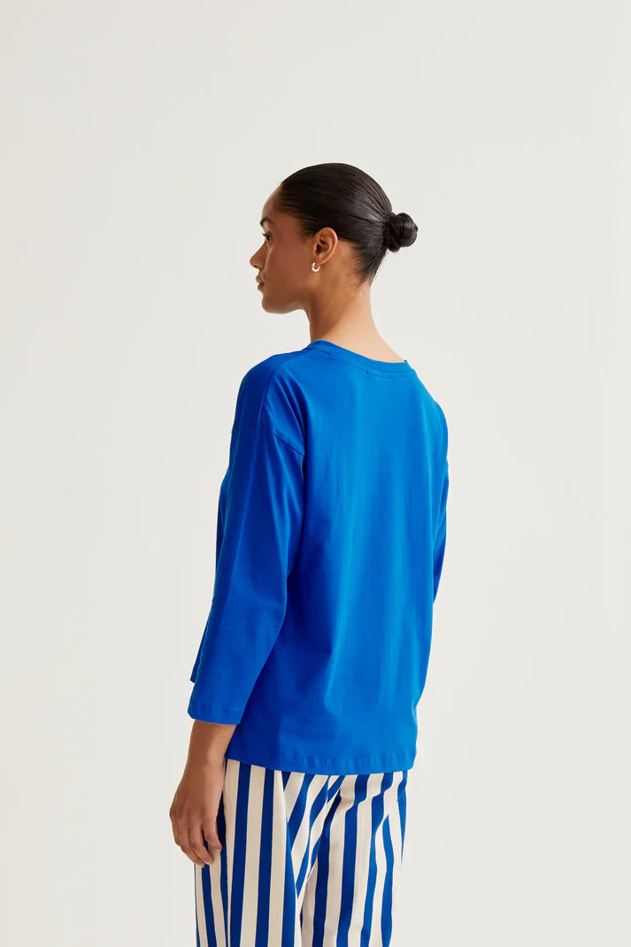 T-shirt blu con ricamo Coccinelle