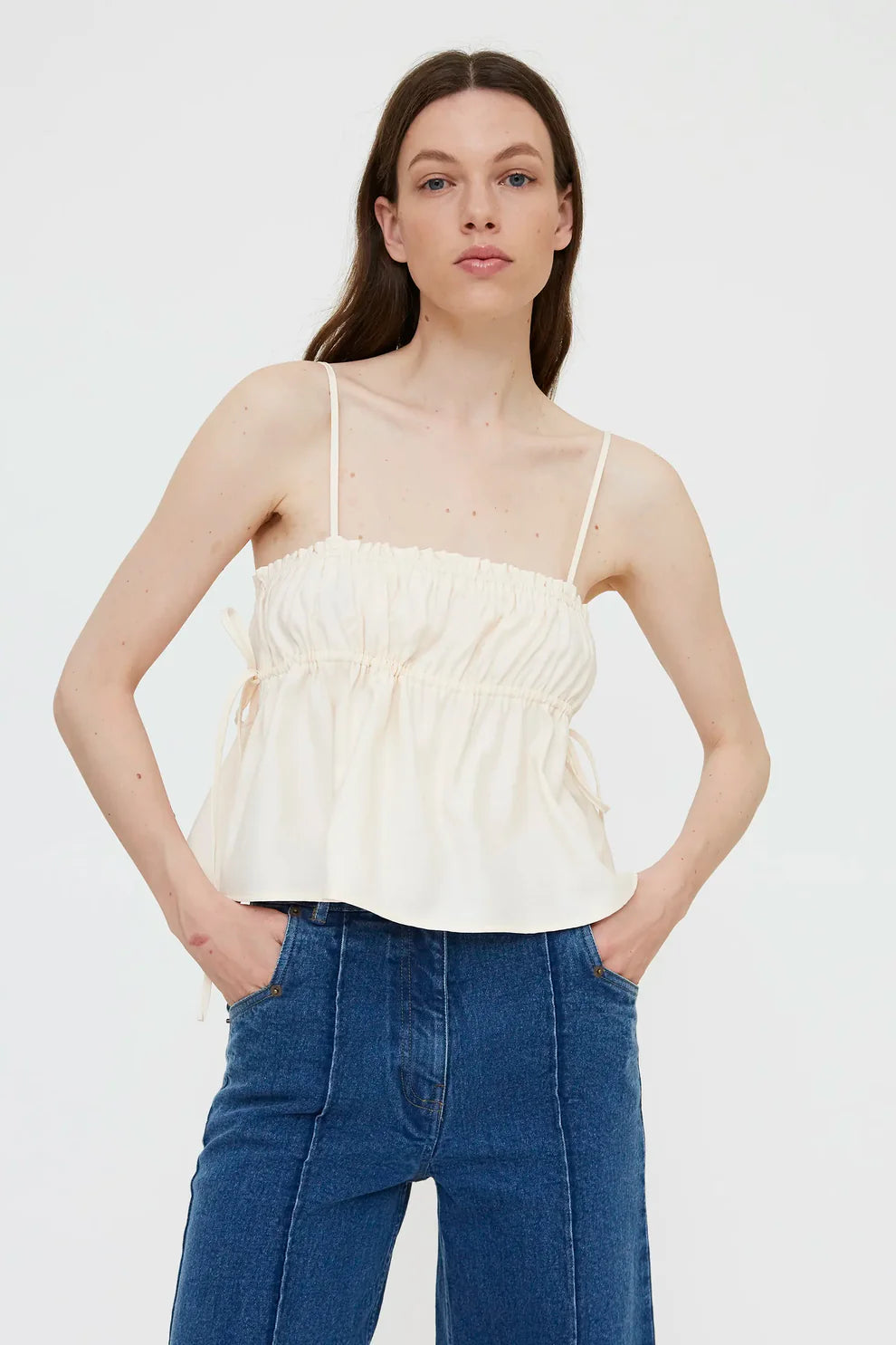 Top con spalline bianco sporco