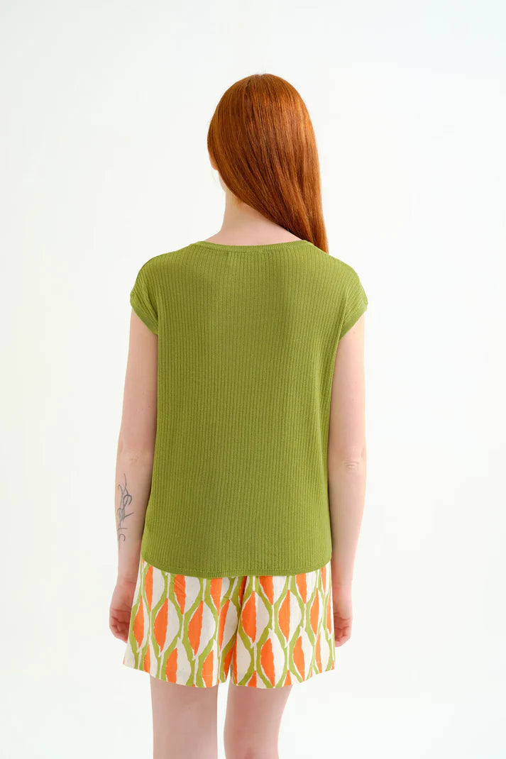 Top punto verde