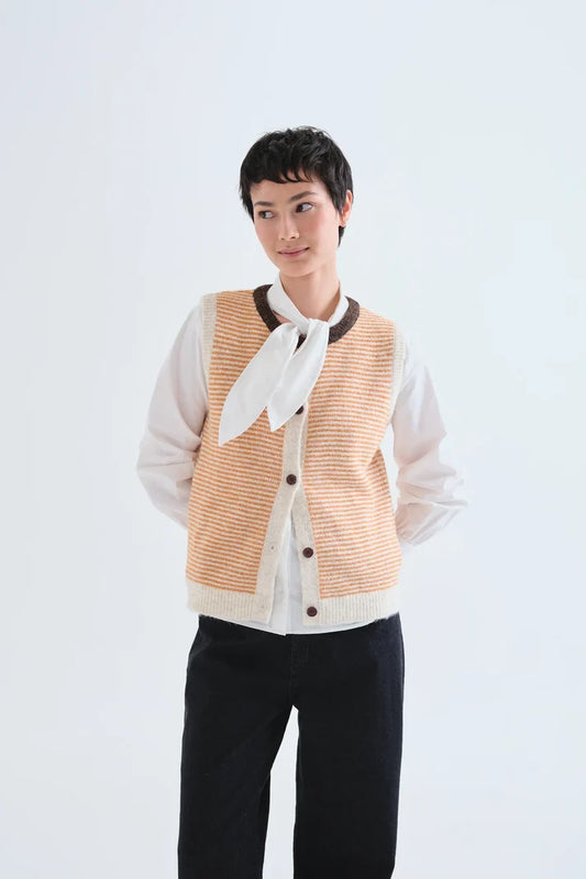 Gilet in maglia con stampa a righe arancioni e bianche