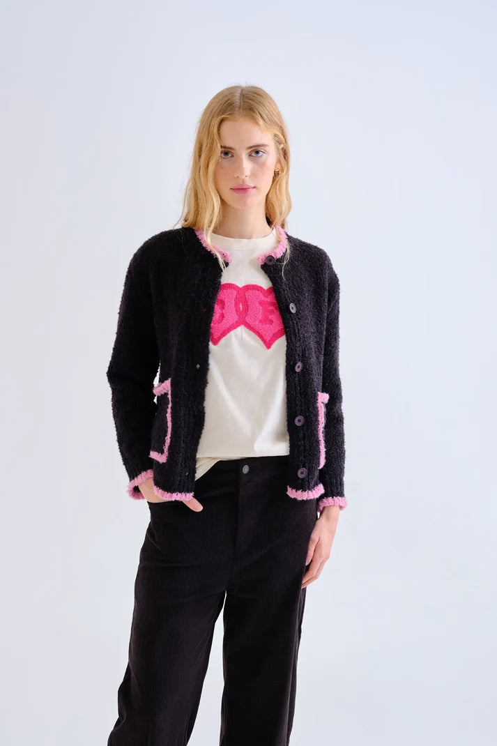 Cardigan nero con dettagli rosa