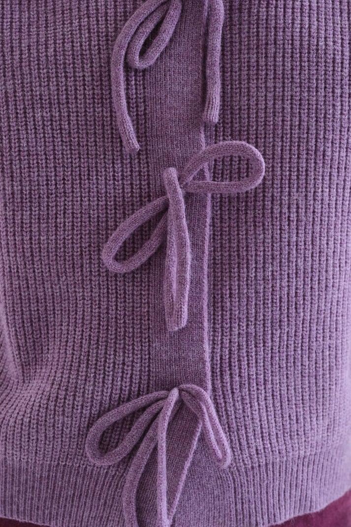 Cardigan lavorato a maglia con fiocchi viola