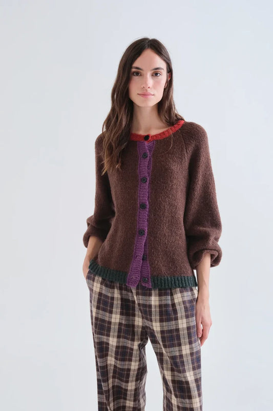 Cardigan in maglia marrone con dettagli multicolori