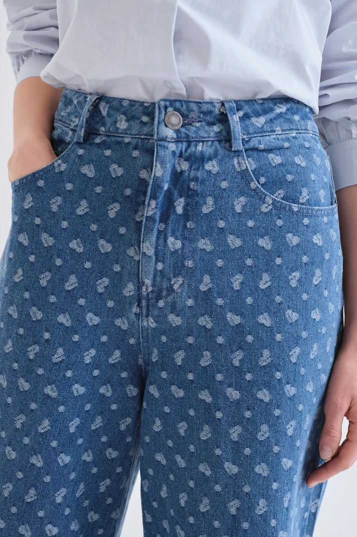 Jeans con stampa a cuore