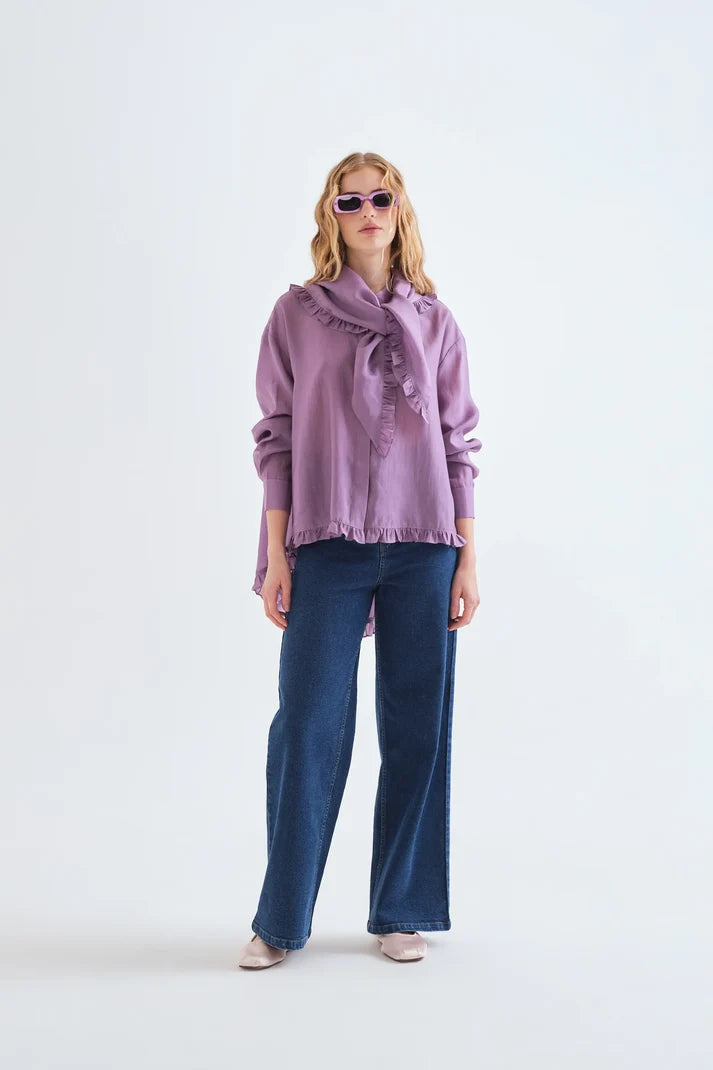 Camicia con fazzoletto viola