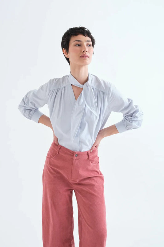 Camicia allacciata 100% cotone azzurro