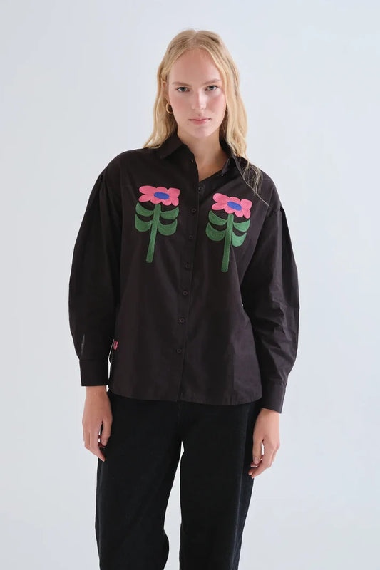 Camicia nera con ricamo floreale Neo Garden