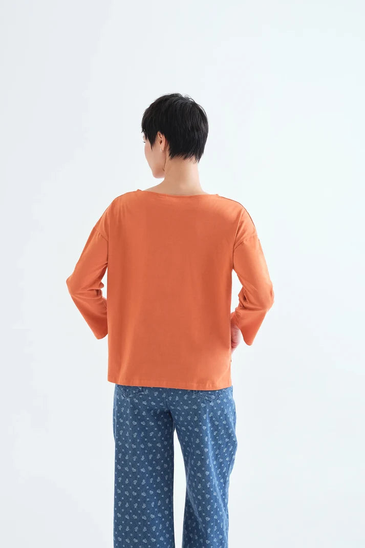 T-shirt 100% cotone arancione con toppa di fiori