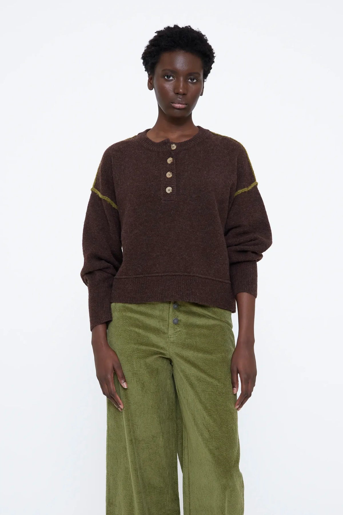 Maglia in misto lana marrone e verde