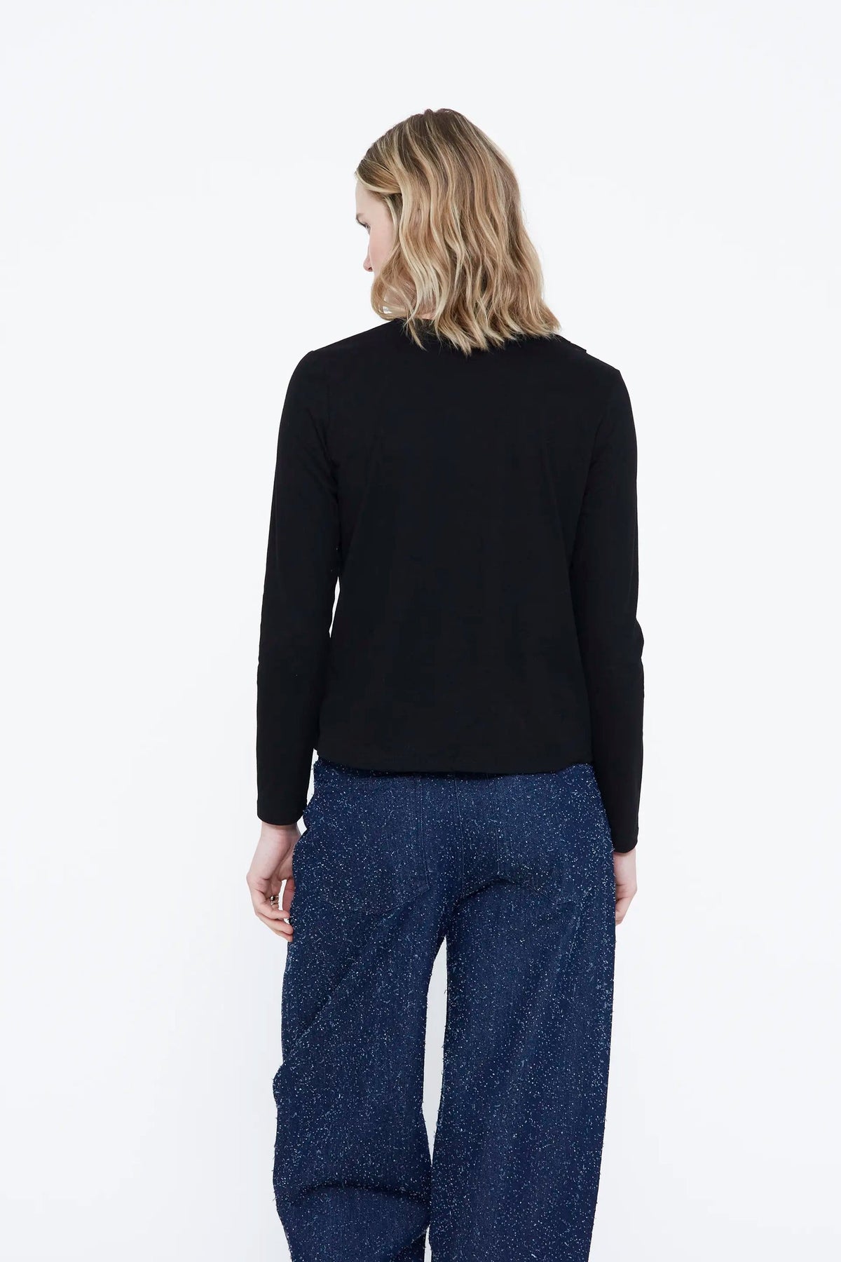 T-shirt con dettaglio nudo nero
