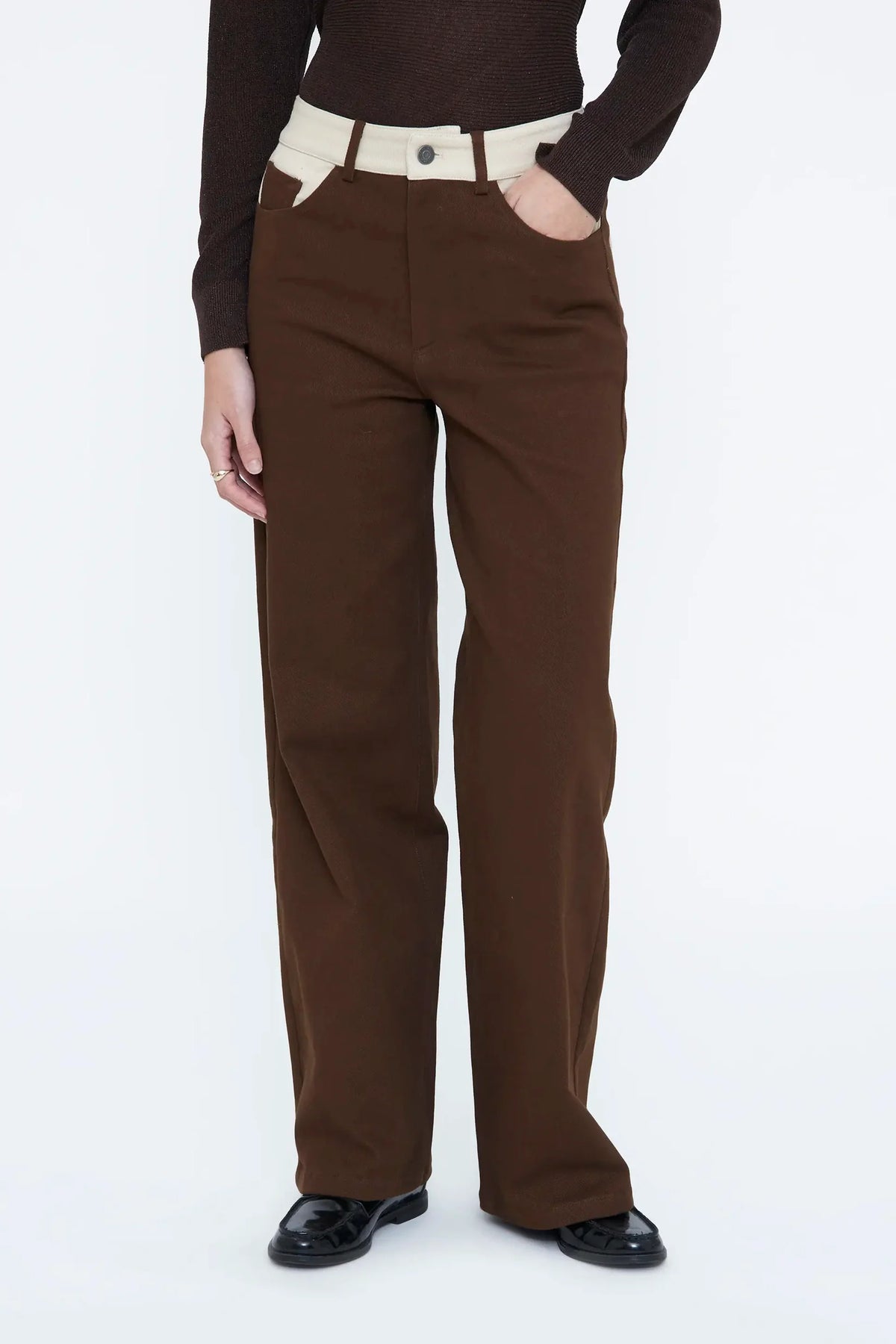 Jeans bicolore marroni e bianchi