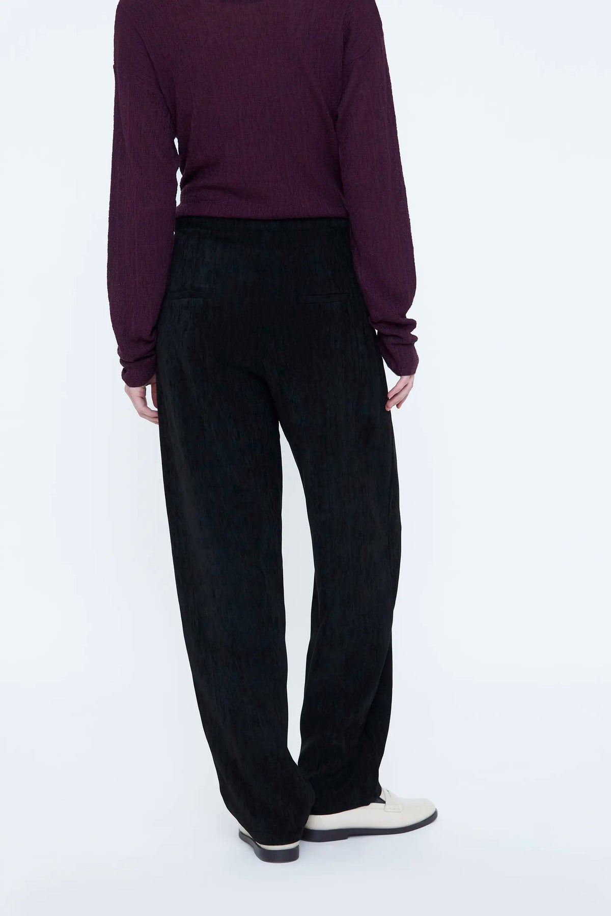 Pantaloni dritti in velluto nero