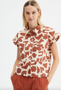 Camicia in popeline con fantasia geometrica