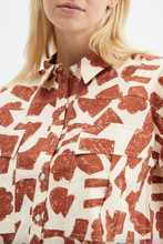 Carica l&#39;immagine nel visualizzatore di Gallery, Camicia in popeline con fantasia geometrica
