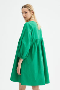 Abito corto oversize con maniche francesi verde