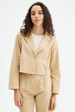 Carica l&#39;immagine nel visualizzatore di Gallery, Blazer corto con collo con revers beige
