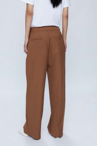 PANTALONI IN CRÊPE CAMMELLO