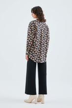 Carica l&#39;immagine nel visualizzatore di Gallery, Camicia oversize in popeline con stampa di cavalli
