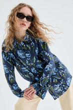 Carica l&#39;immagine nel visualizzatore di Gallery, Camicia oversize in popeline con stampa floreale blu
