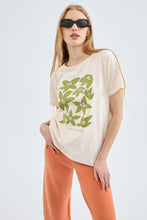 Carica l&#39;immagine nel visualizzatore di Gallery, T-shirt di cotone con stampa floreale
