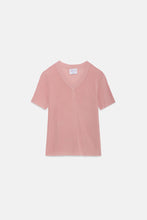 Carica l&#39;immagine nel visualizzatore di Gallery, Modello in maglia sottile a maniche corte rosa
