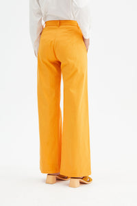 Pantaloni ampi a vita media con passamaneria arancio