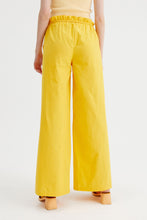Carica l&#39;immagine nel visualizzatore di Gallery, Pantaloni dritti a vita alta con cintura gialli
