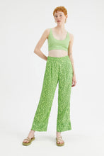 Carica l&#39;immagine nel visualizzatore di Gallery, Pantaloni dritti in viscosa LENZING™ ECOVERO™ con fantasia floreale
