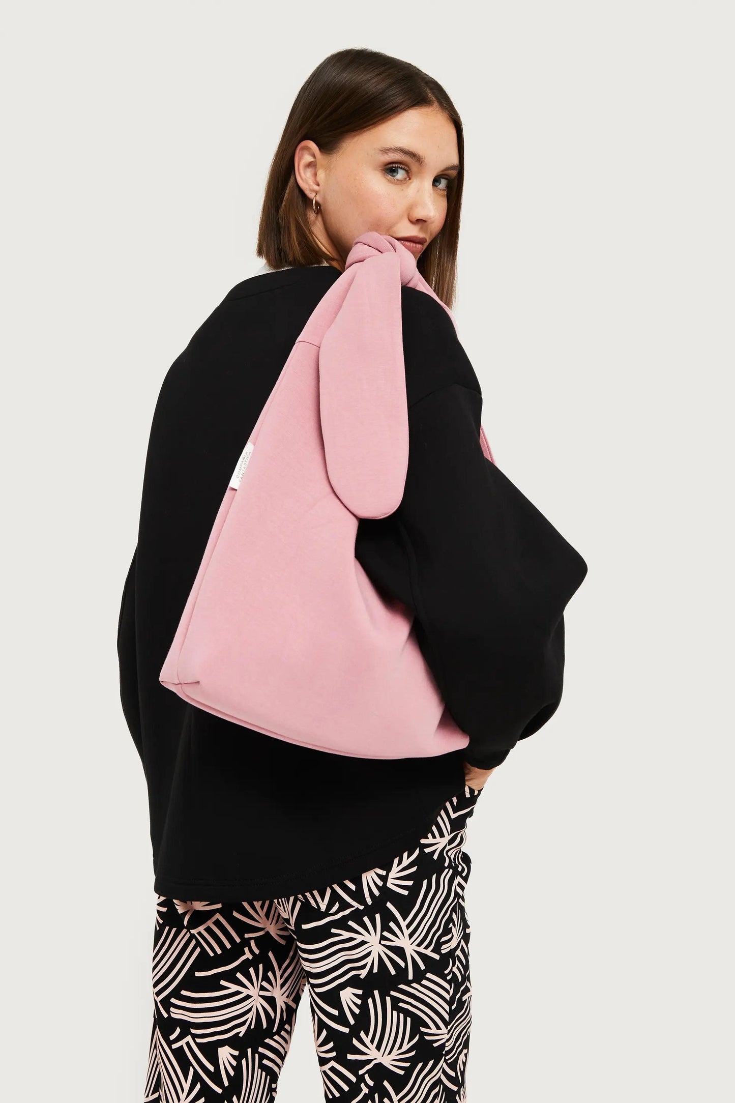 BORSA A TRACOLLA IN NEOPRENE ROSA