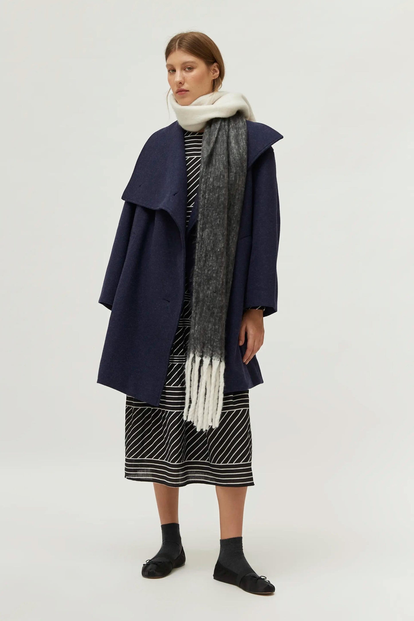 CAPPOTTO MIDI BLU NAVY CON COLLO ALTO