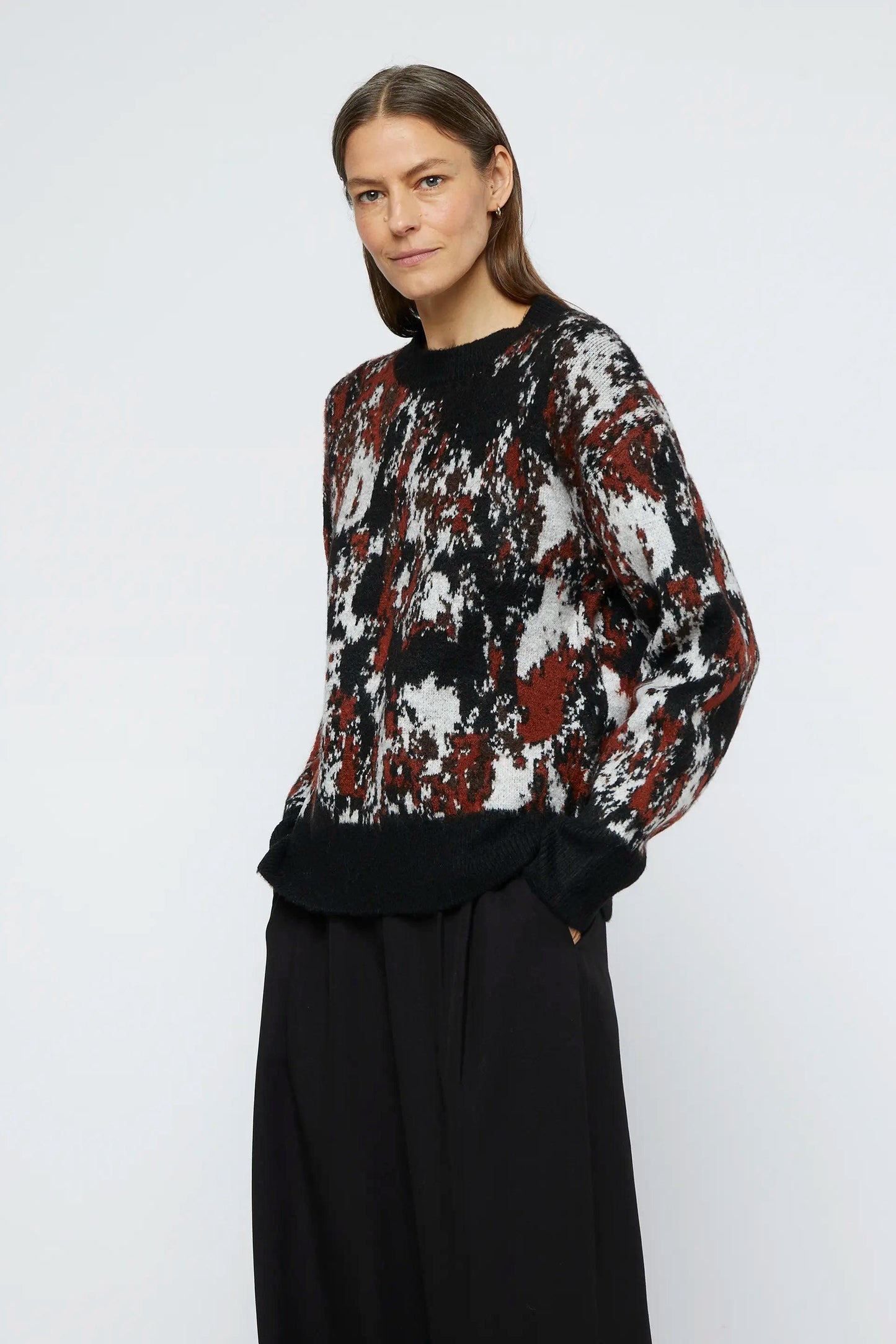 MAGLIONE JACQUARD CON STAMPA CAMOUFLAGE