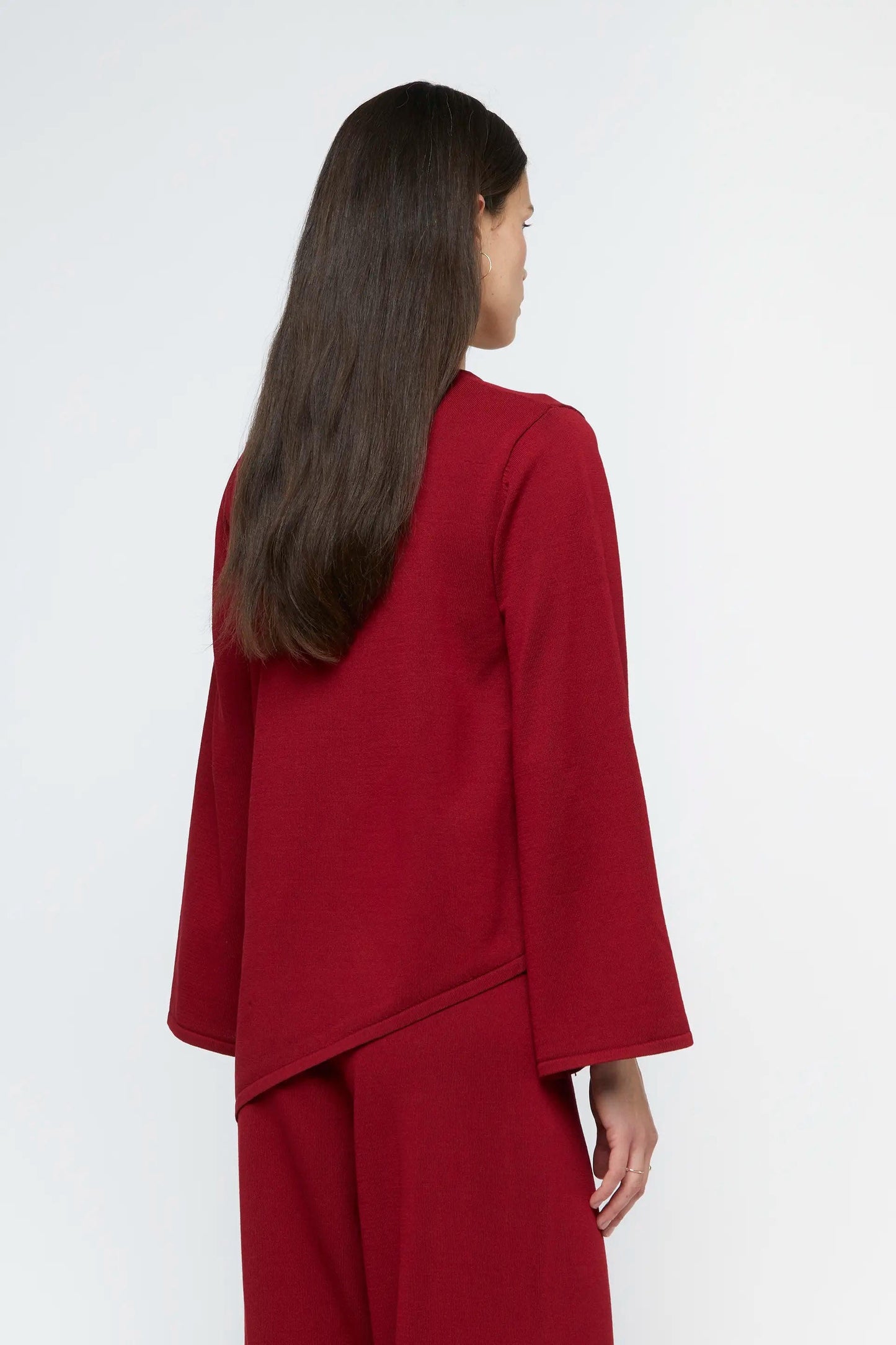 MAGLIONE ROSSO ASIMMETRICO IN MAGLIA