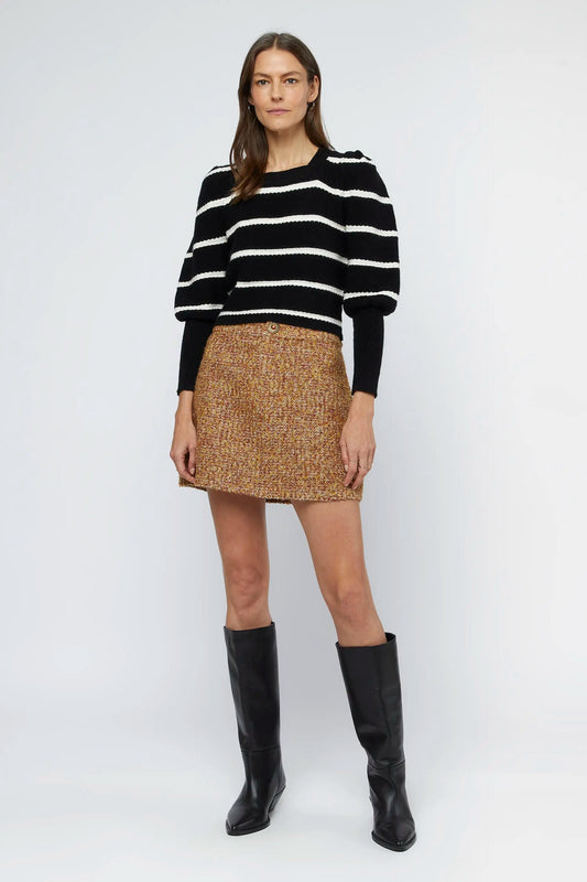 MAGLIONE NERO A RIGHE BIANCHE