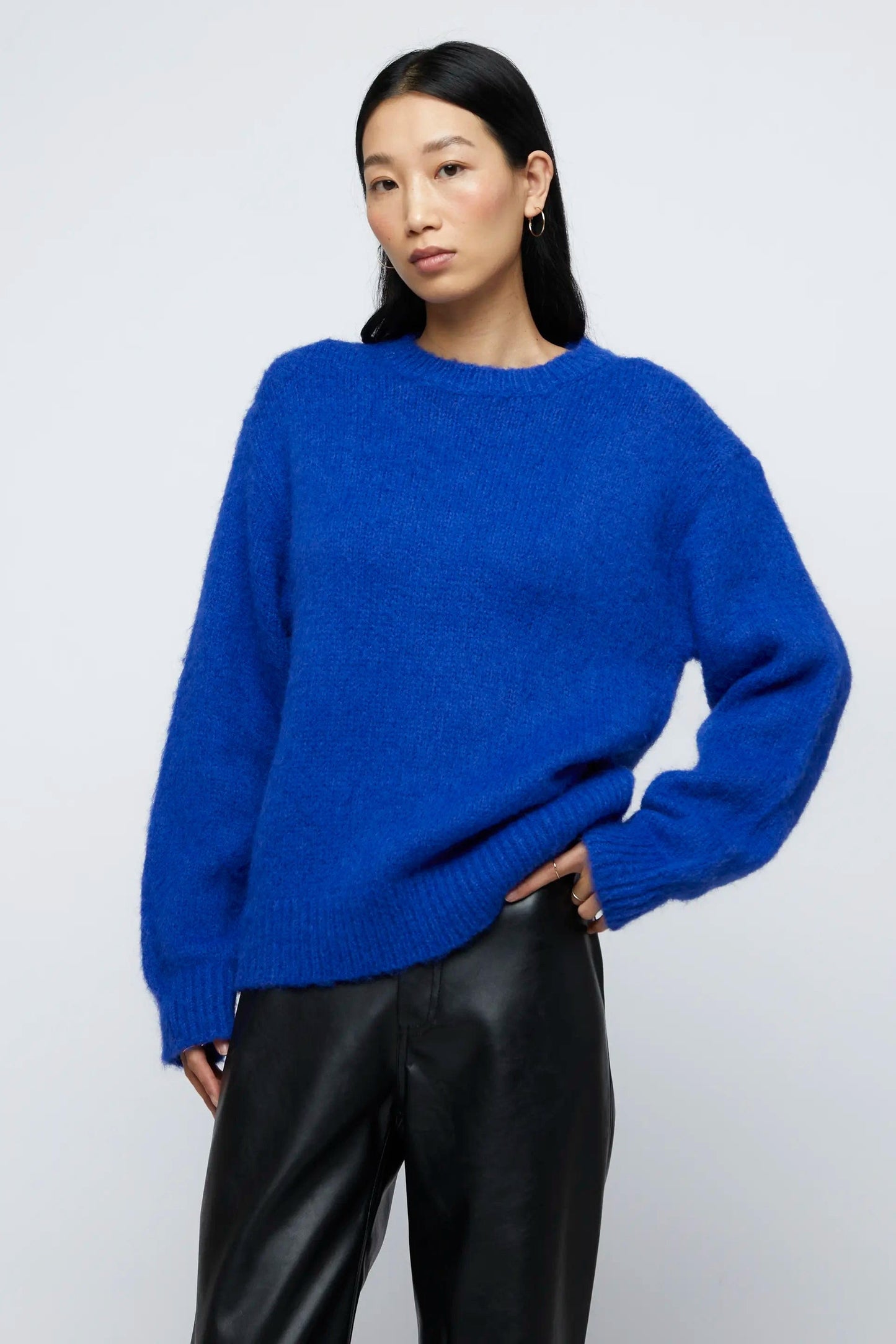 MAGLIONE BLU IN MAGLIA MORBIDA