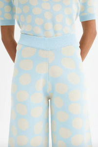 Pantaloni in maglia con fantasia a pois