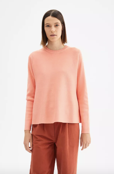 Modello basic in maglia sottile rosa